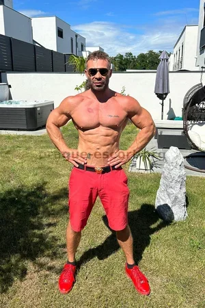 Sam Prague male escort
